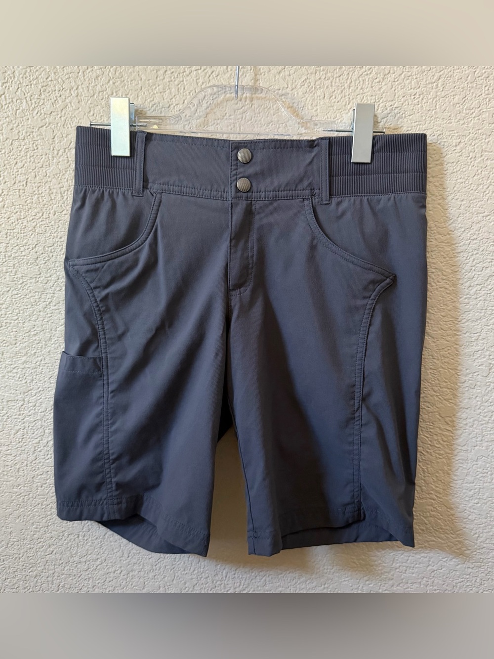 Title Nine Women's Size 6 Recycled Clamber Hiking Shorts 10” Gray UPF 50 Outdoor